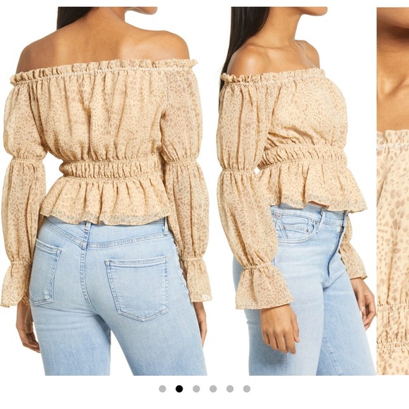 NWOT Womens Off The Shoulder Top size M - Picture 2 of 6